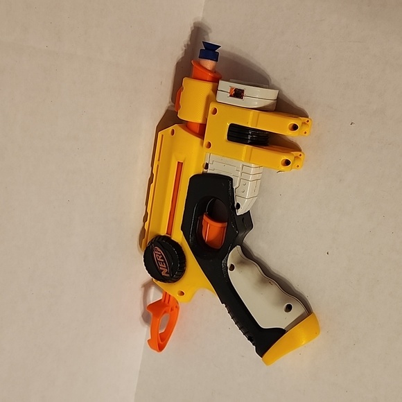 5/$10 Nerf single shot Blaster - Picture 2 of 3